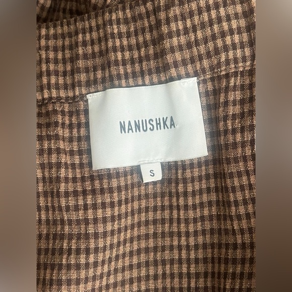 🤎𝐍𝐀𝐍𝐔𝐒𝐇𝐊𝐀 Seora cold-shoulder front button midi-Dress - Picture 2 of 4